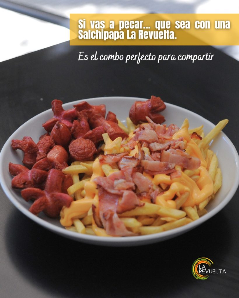 Salchipapas La Revuelta